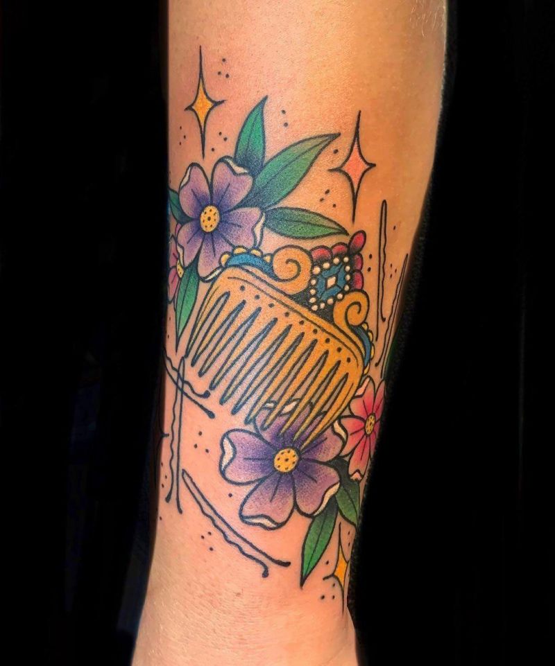 30 Pretty Comb Tattoos for Your Inspiration