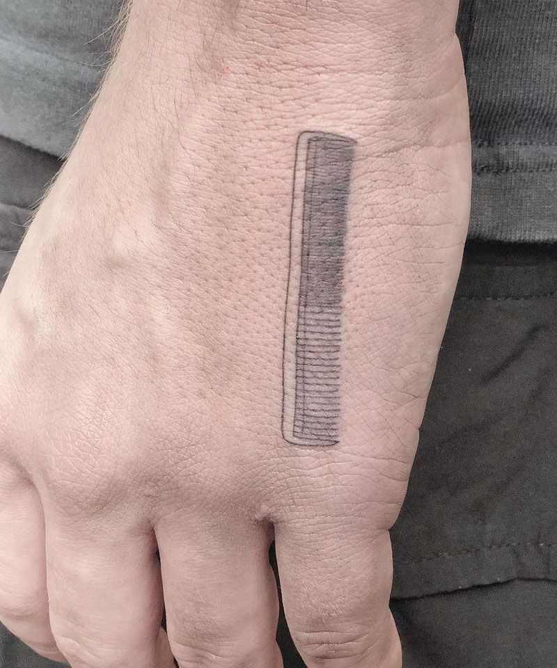 30 Pretty Comb Tattoos for Your Inspiration