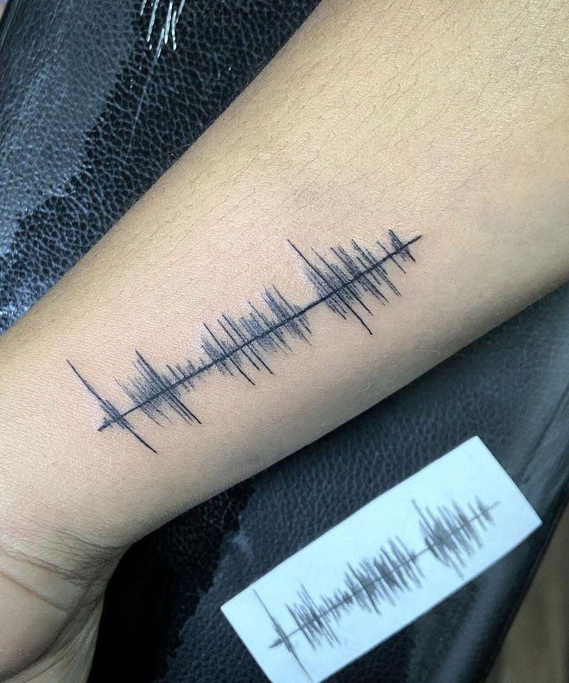 30 Pretty Soundwave Tattoos for Your Inspiration