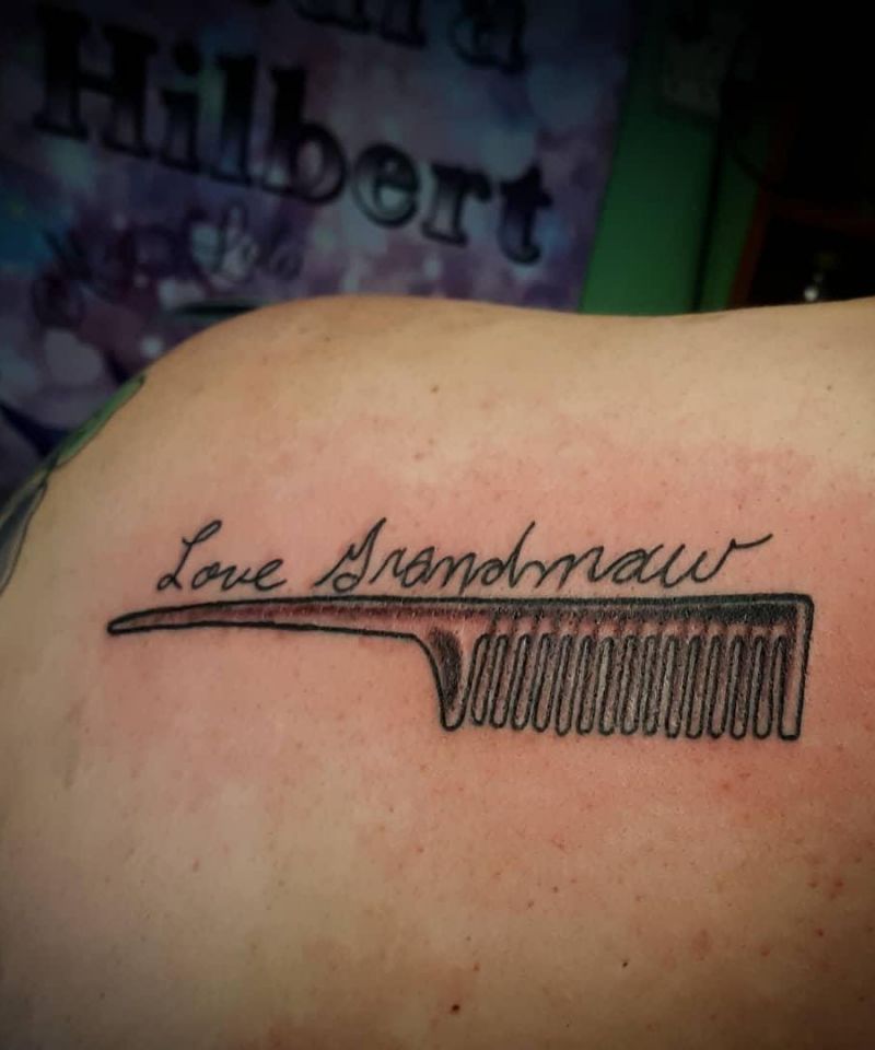 30 Pretty Comb Tattoos for Your Inspiration