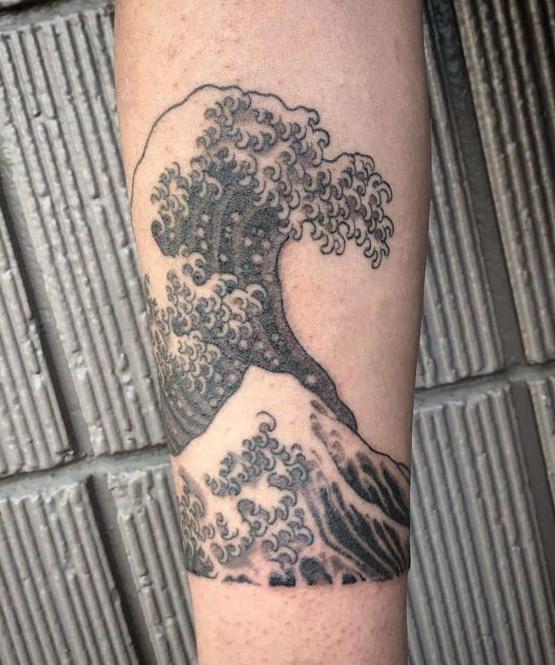 30 Pretty Great Wave Tattoos Improve Your Temperament