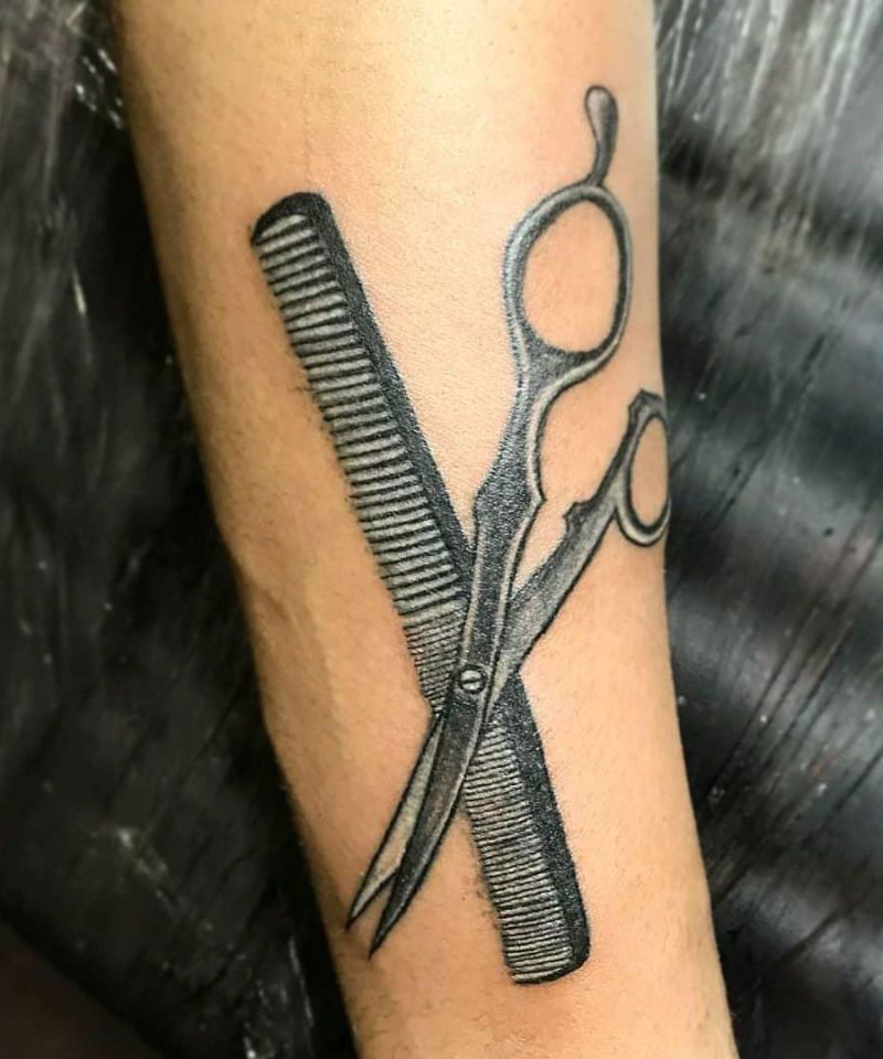 30 Pretty Comb Tattoos for Your Inspiration