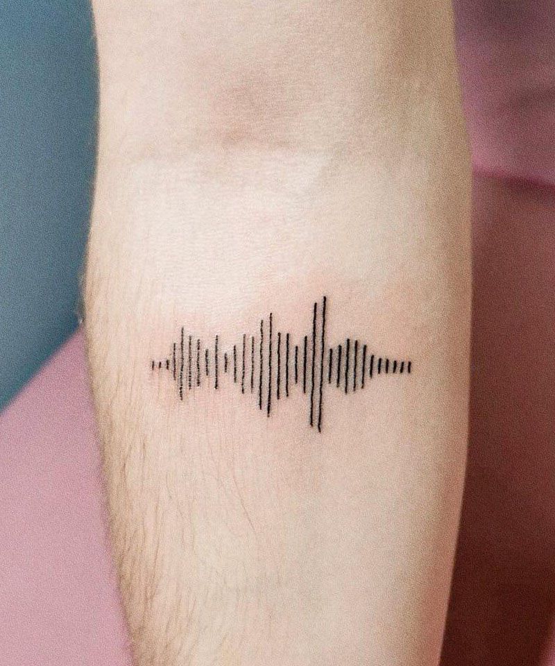 30 Pretty Soundwave Tattoos for Your Inspiration