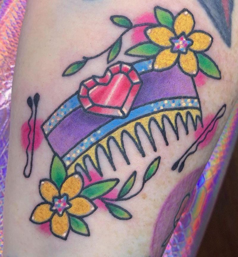 30 Pretty Comb Tattoos for Your Inspiration