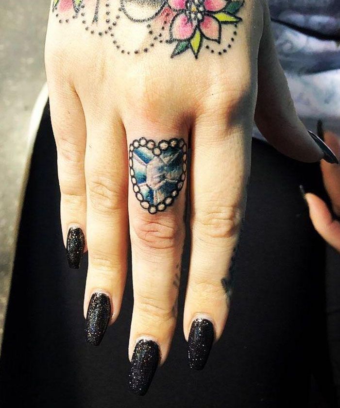 30 Pretty Heart of The Ocean Tattoos You Must Try