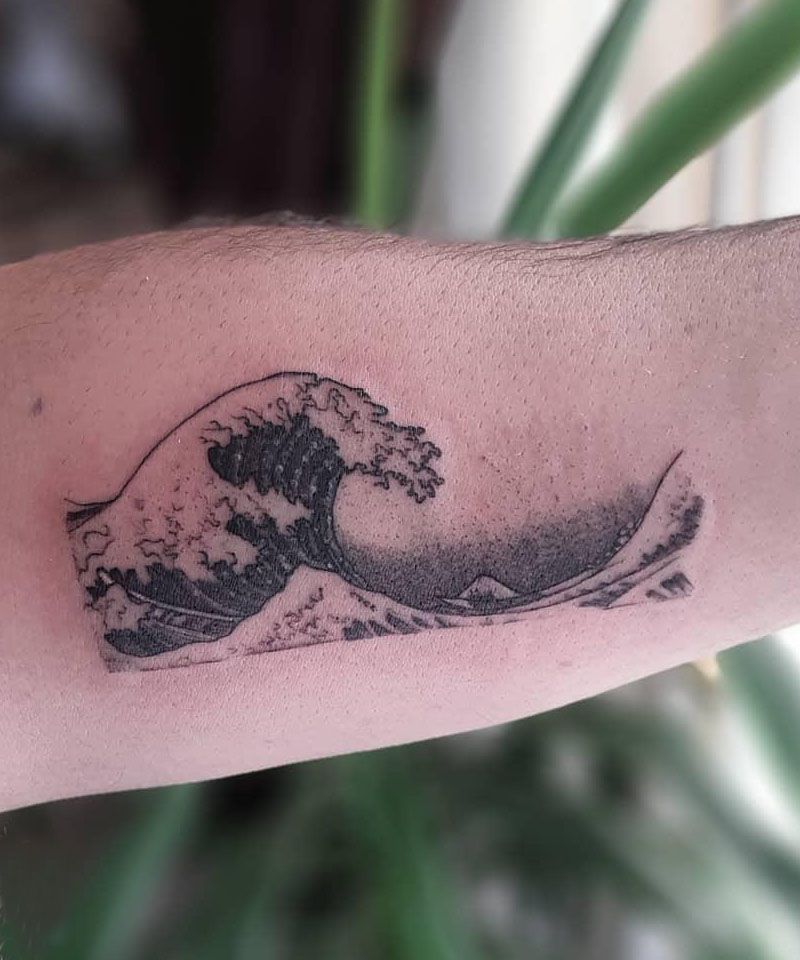 30 Pretty Great Wave Tattoos Improve Your Temperament