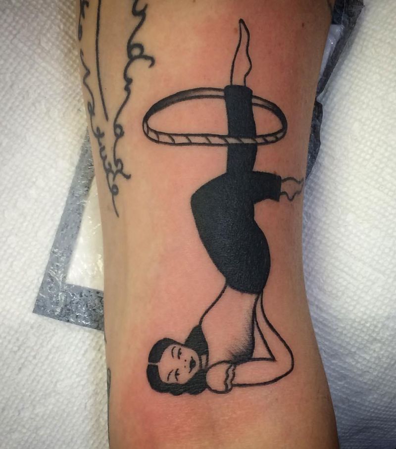 18 Unique Hula Hoop Tattoos You Will Love