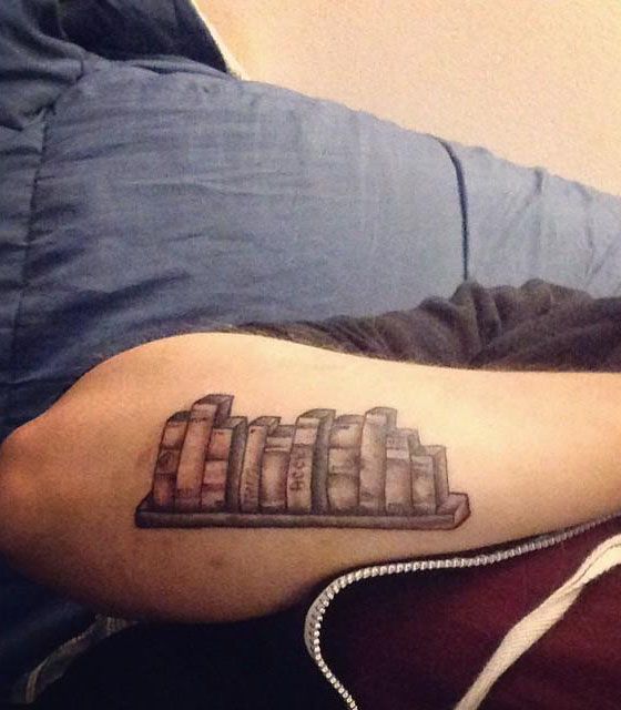 16 Unique Bookshelf Tattoos Give You Inspiration