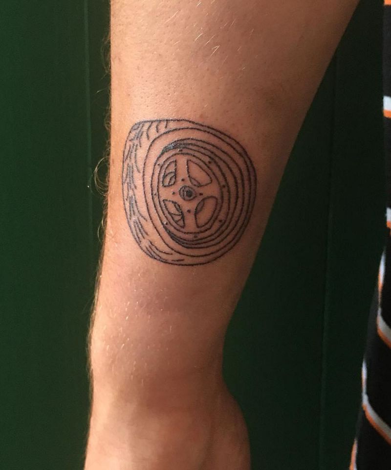 30 Unique Tire Tattoos You Must Love