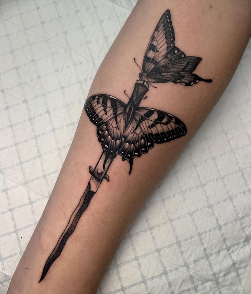 30 Unique Switchblade Tattoos You Can Copy