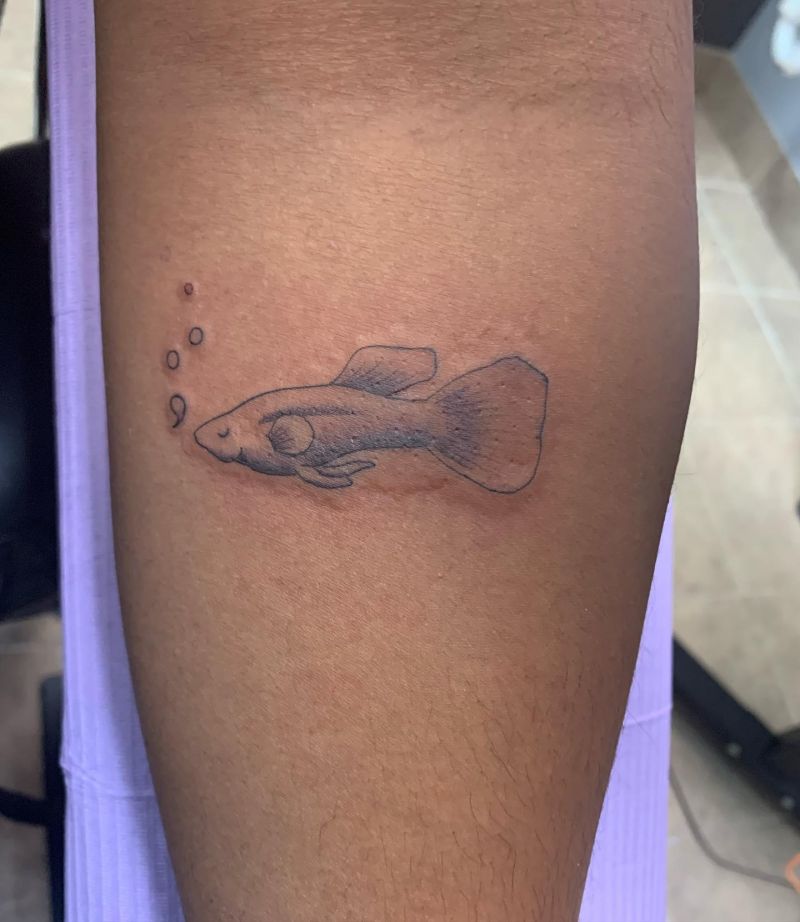 20 Unique Guppy Tattoos to Inspire You