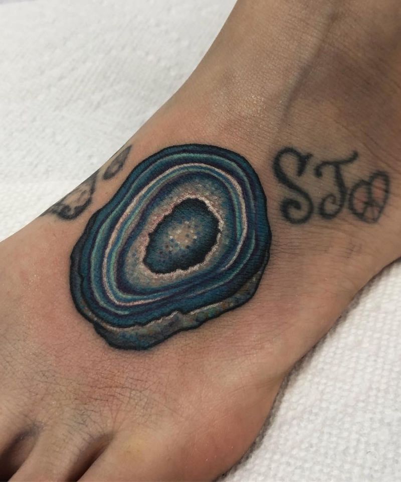 30 Cool Geode Tattoos You Should Copy