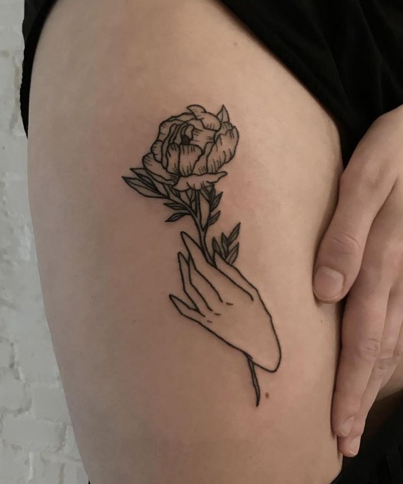 30 Great Hand Holding Flowers Tattoos Make You Attractive