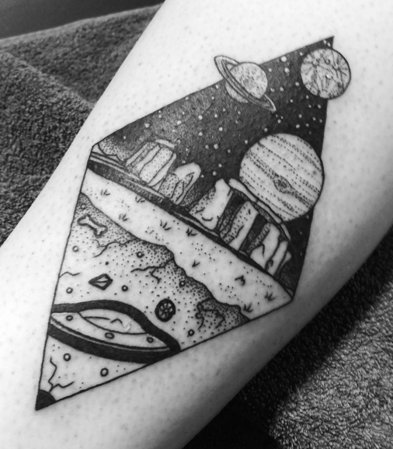 30 Unique Stonehenge Tattoos For Your Inspiration