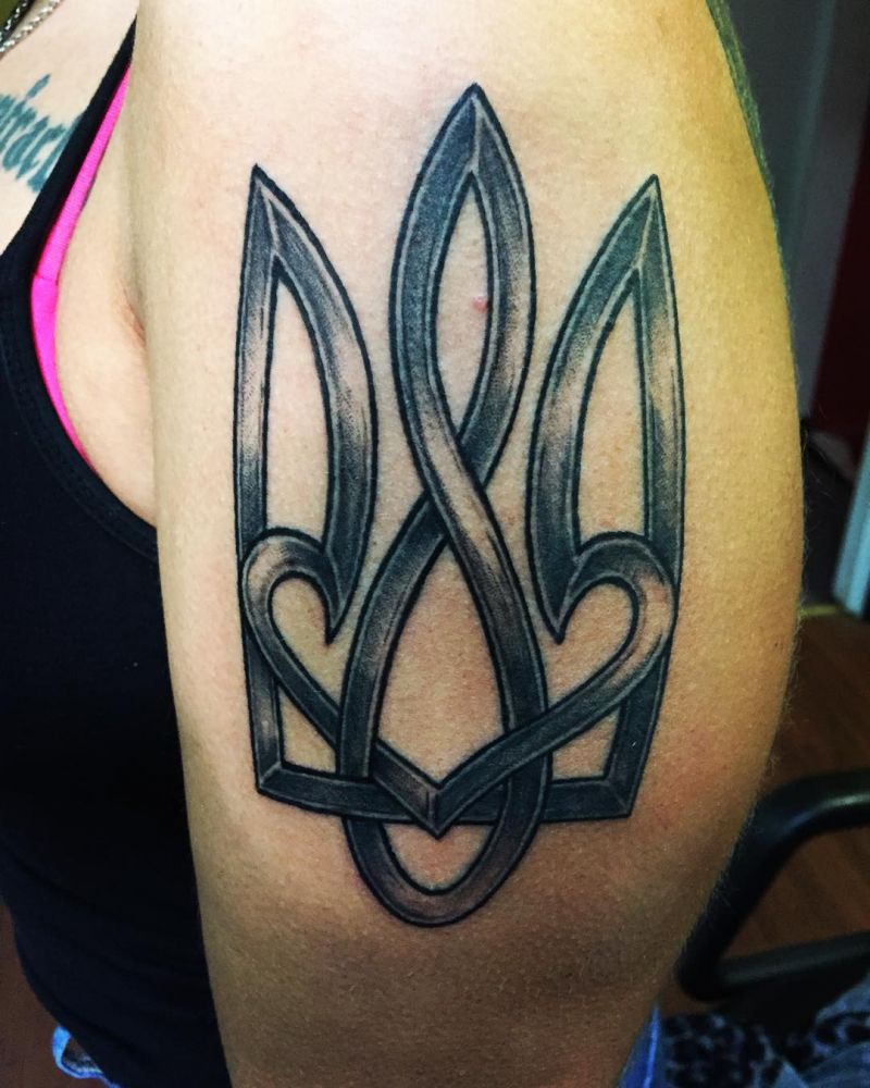 20 Unique Ukrainian Tryzub Tattoos You Must Love