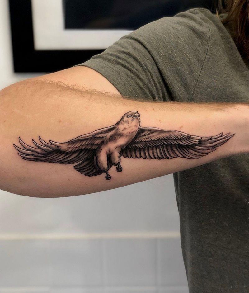 30 Amazing Hawk Tattoos Make You Attractive