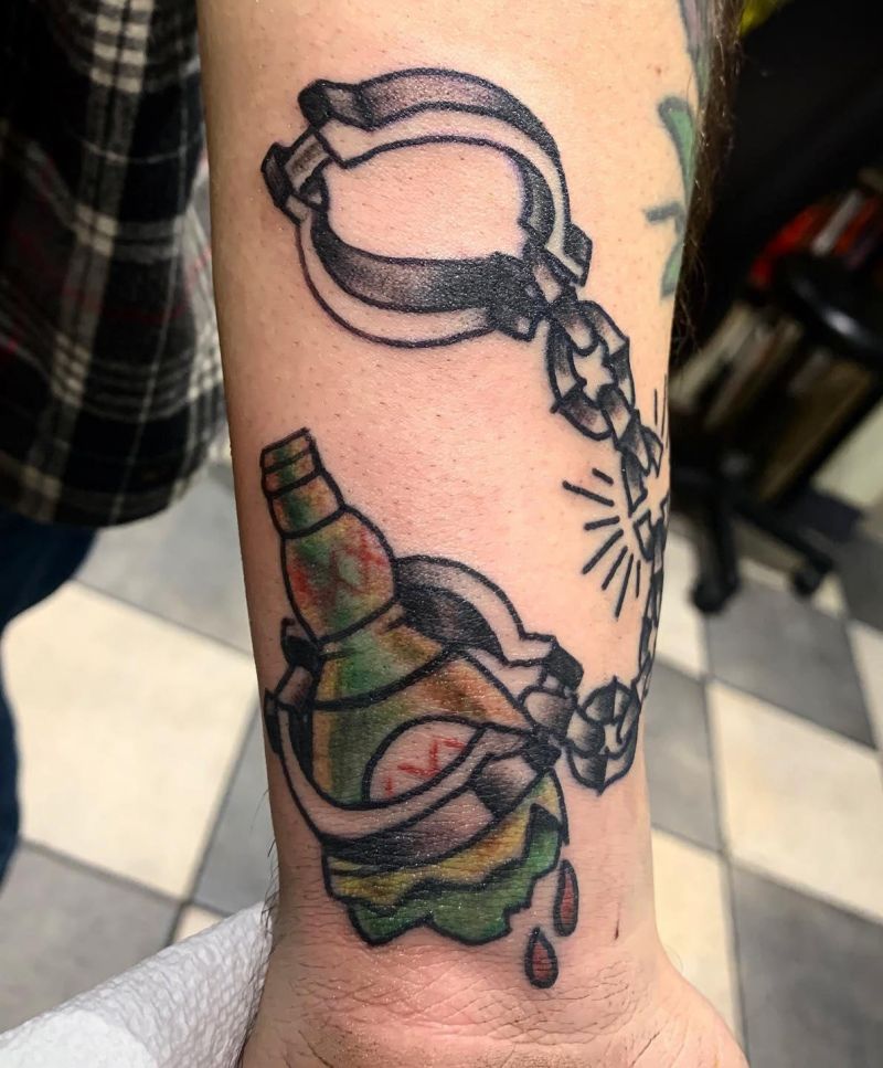 30 Unique Broken Bottle Tattoos to Give You Inspiration