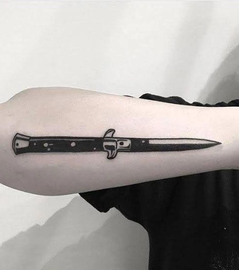 30 Unique Switchblade Tattoos You Can Copy