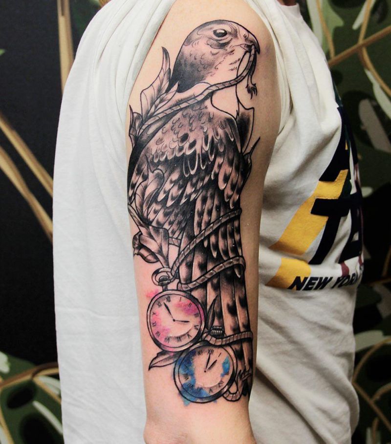 30 Amazing Hawk Tattoos Make You Attractive