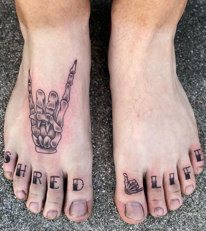 30 Unique Toe Tattoos You Will Love