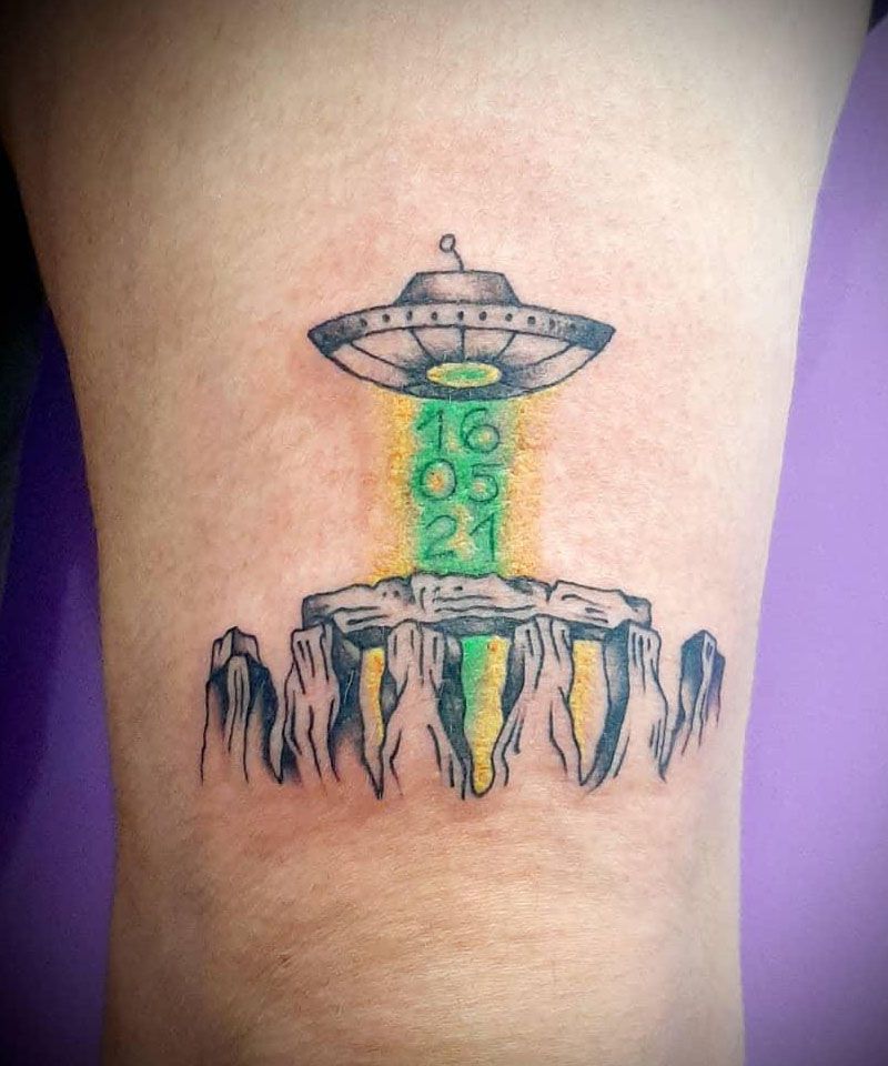 30 Unique Stonehenge Tattoos For Your Inspiration