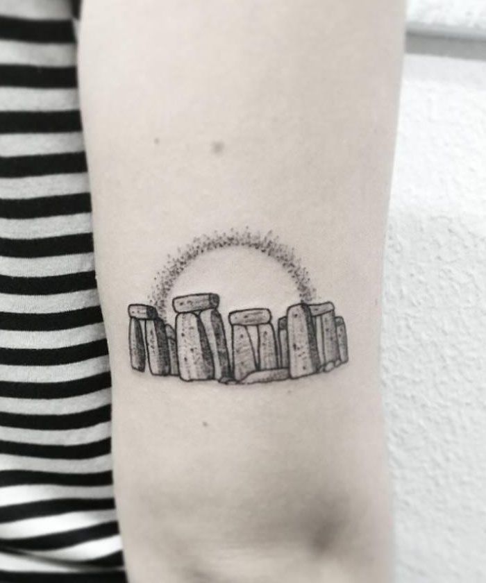 30 Unique Stonehenge Tattoos For Your Inspiration