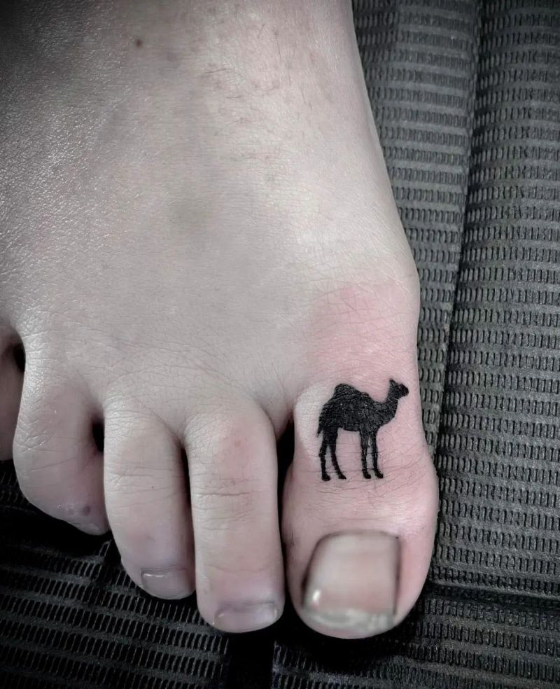 30 Unique Toe Tattoos You Will Love