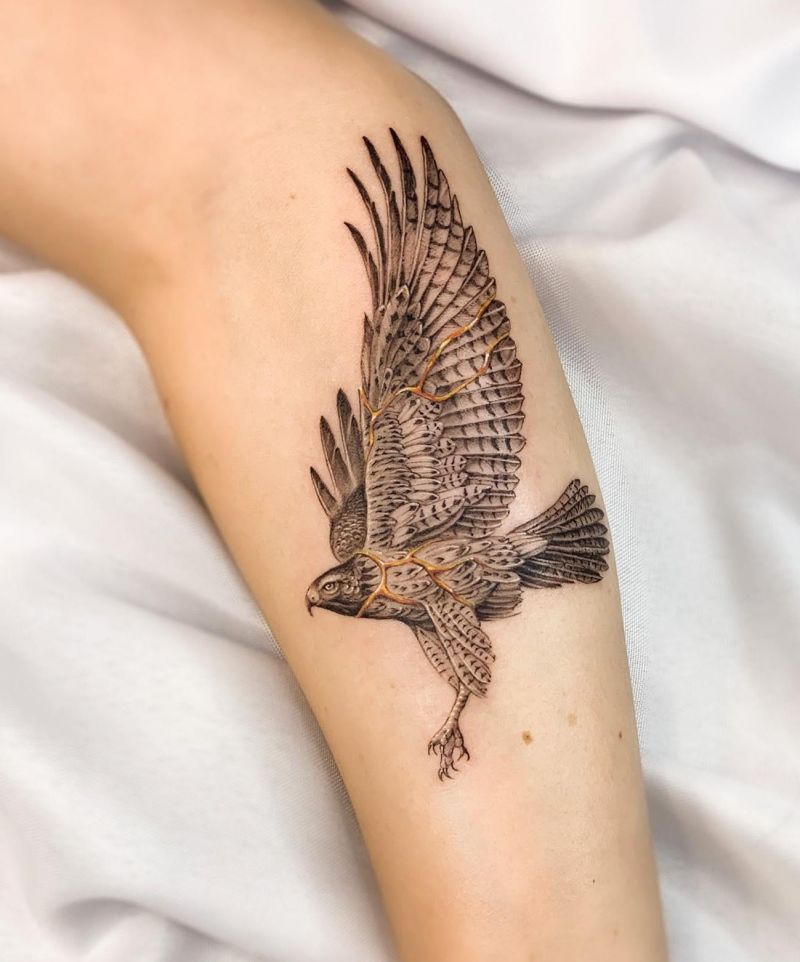 30 Amazing Hawk Tattoos Make You Attractive