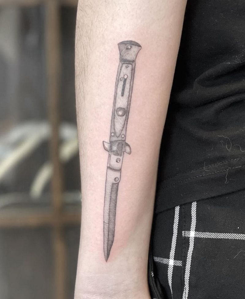 30 Unique Switchblade Tattoos You Can Copy