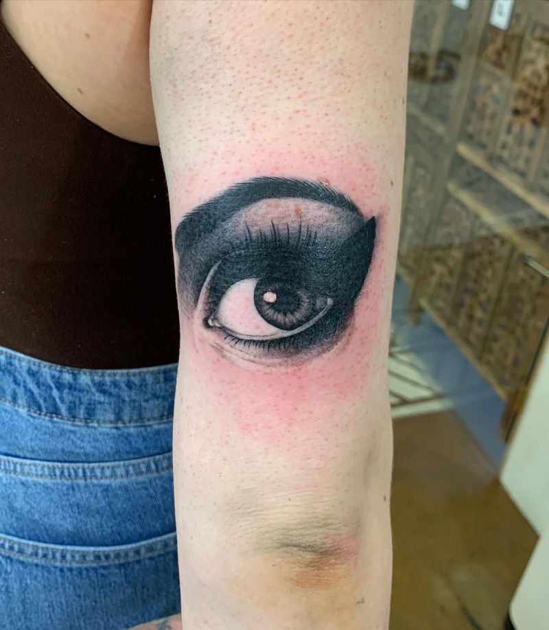 30 Great Realistic Eye Tattoos Make You Attractive