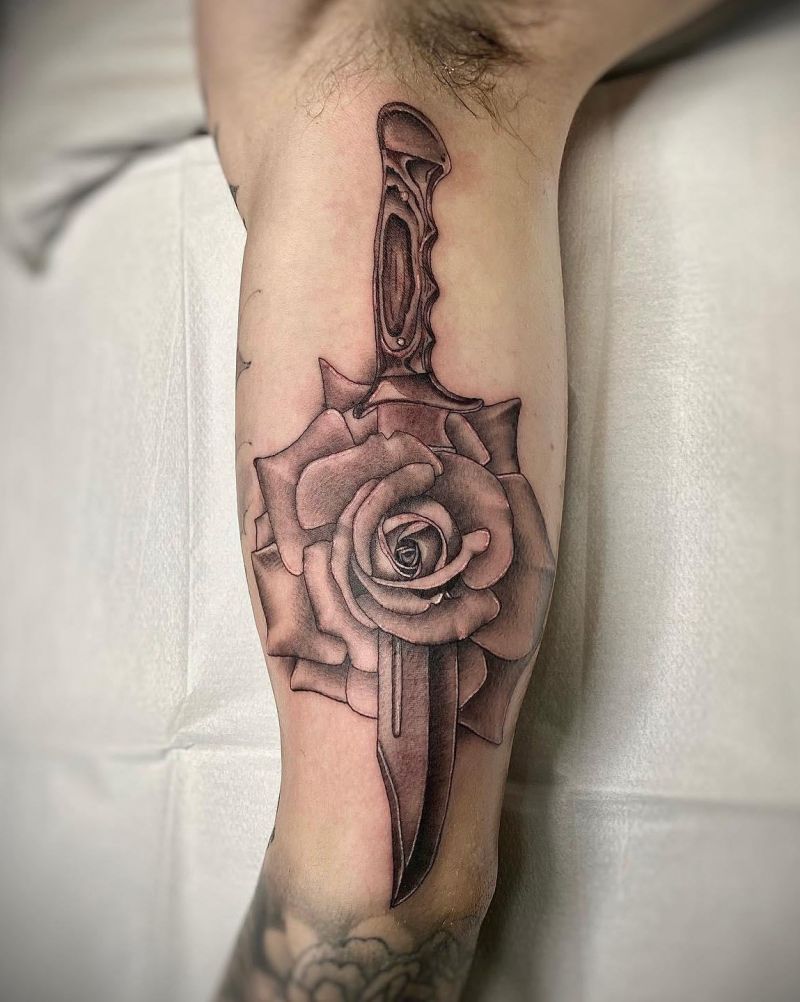 30 Unique Bowie Knife Tattoos For Your Inspiration