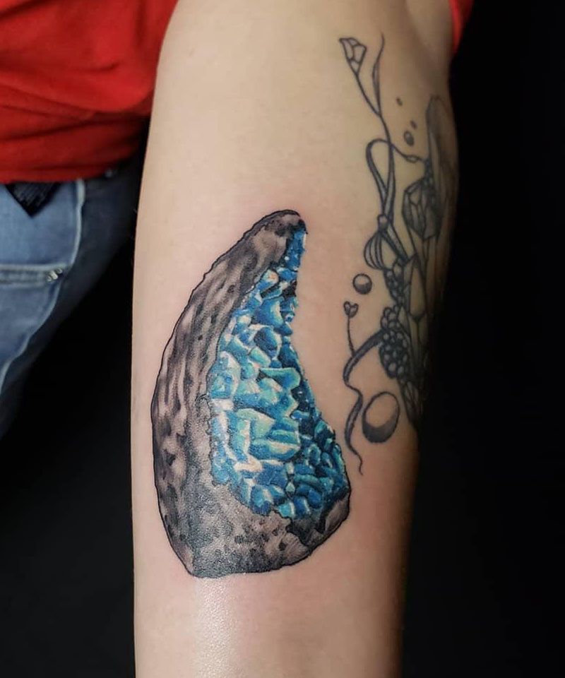 30 Cool Geode Tattoos You Should Copy