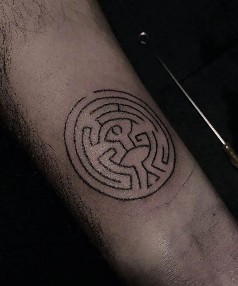 30 Unique Maze Tattoos You Must Love