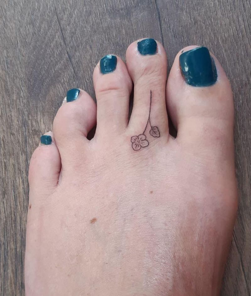 30 Unique Toe Tattoos You Will Love