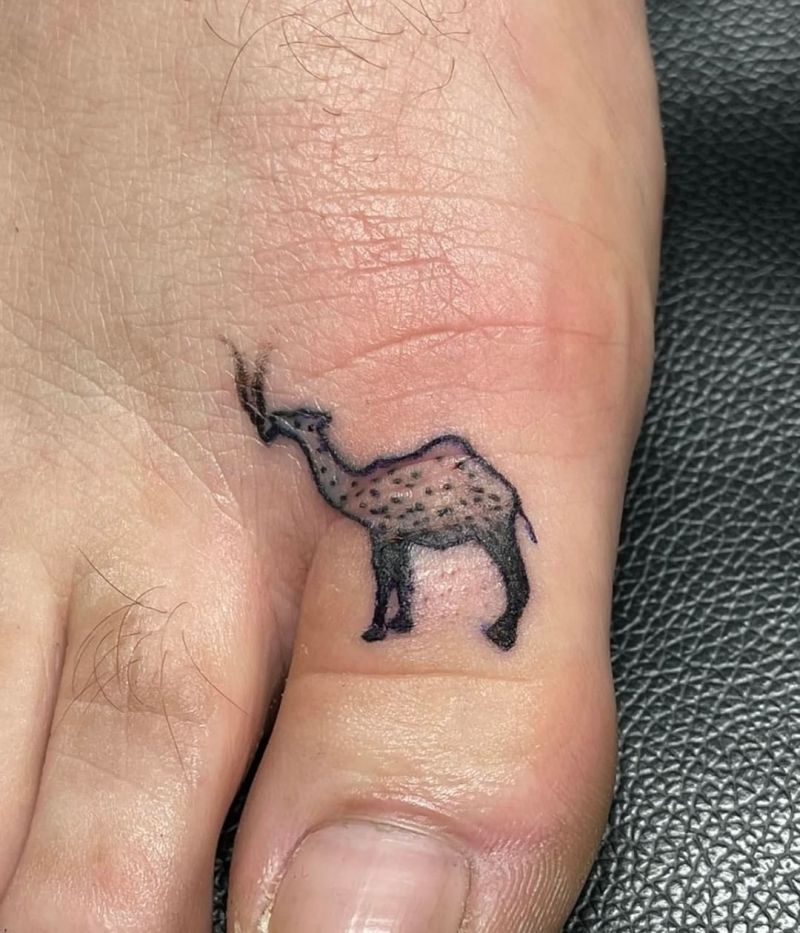 30 Unique Toe Tattoos You Will Love