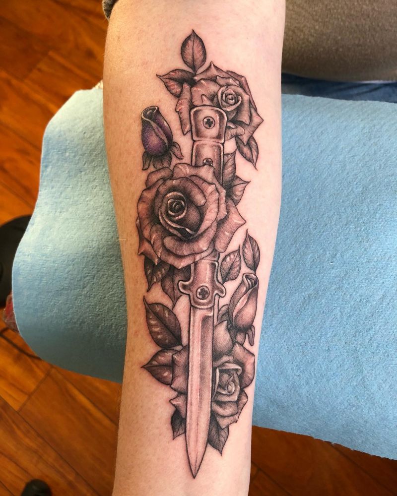 30 Unique Switchblade Tattoos You Can Copy