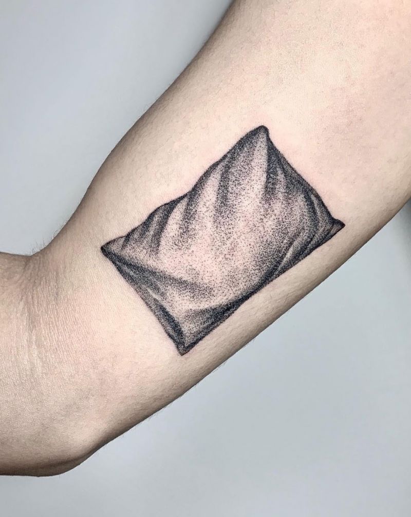 20 Unique Pillow Tattoos You Can Copy