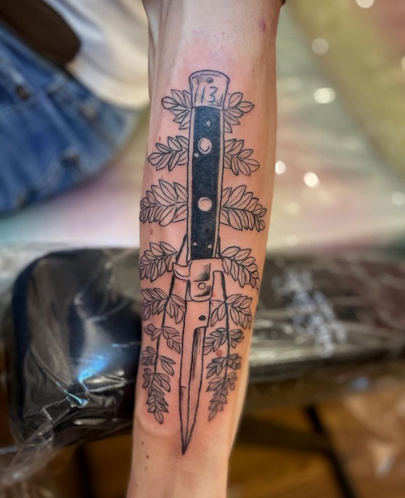 30 Unique Switchblade Tattoos You Can Copy