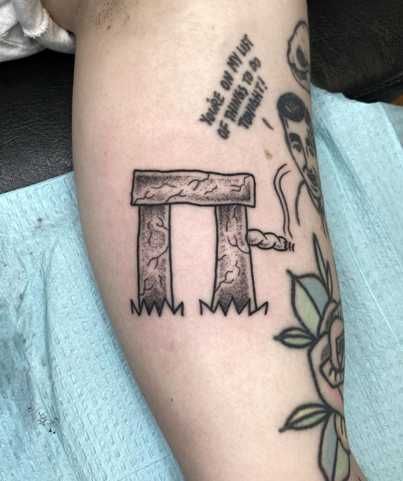 30 Unique Stonehenge Tattoos For Your Inspiration