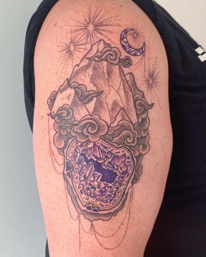 30 Cool Geode Tattoos You Should Copy