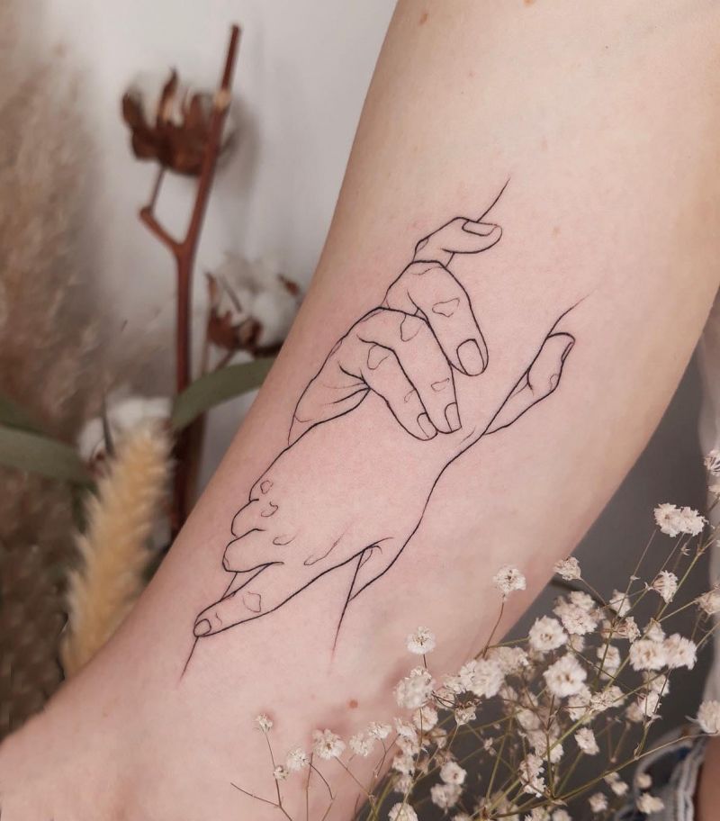 30 Great Holding Hands Tattoos You Will Love