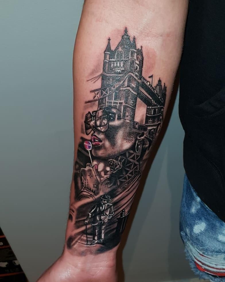 8 Unique London Bridge Tattoos For Your Inspiration