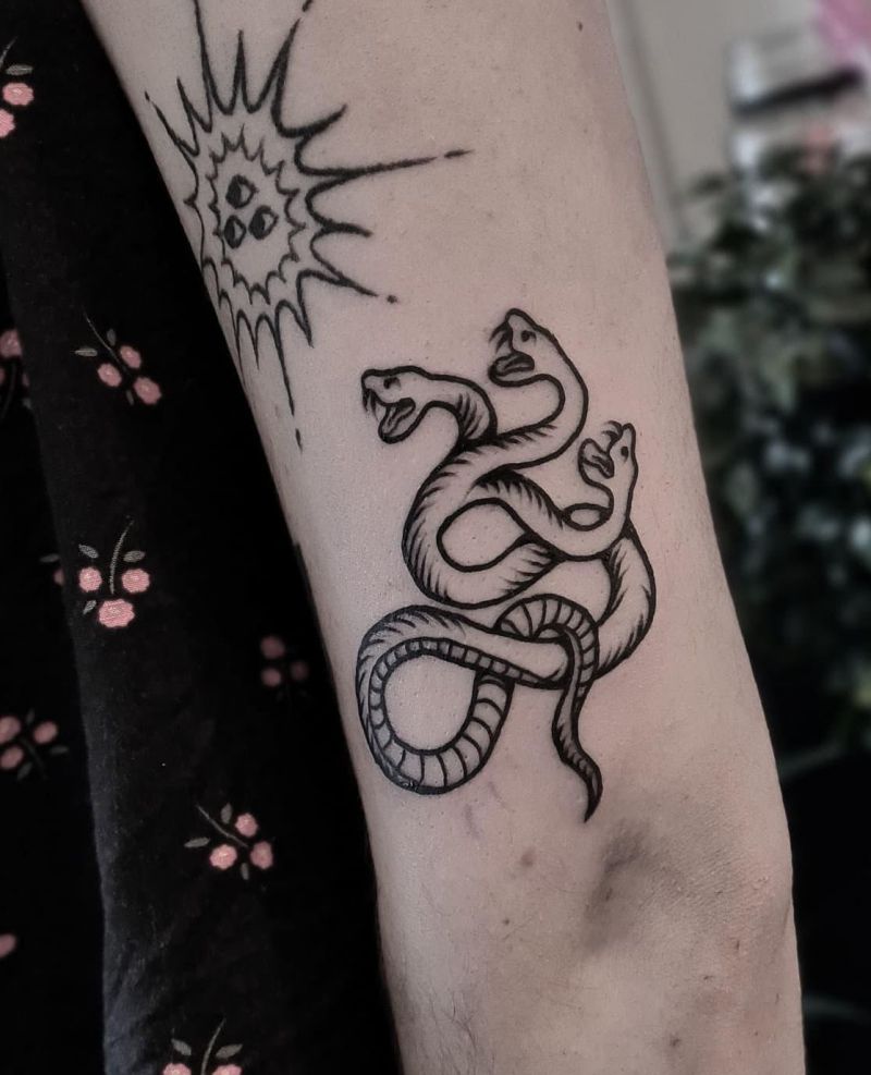 30 Awesome Hydra Tattoos You Can Copy