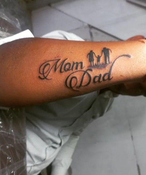 30 Great Mom Dad Tattoos For Your Inspiration