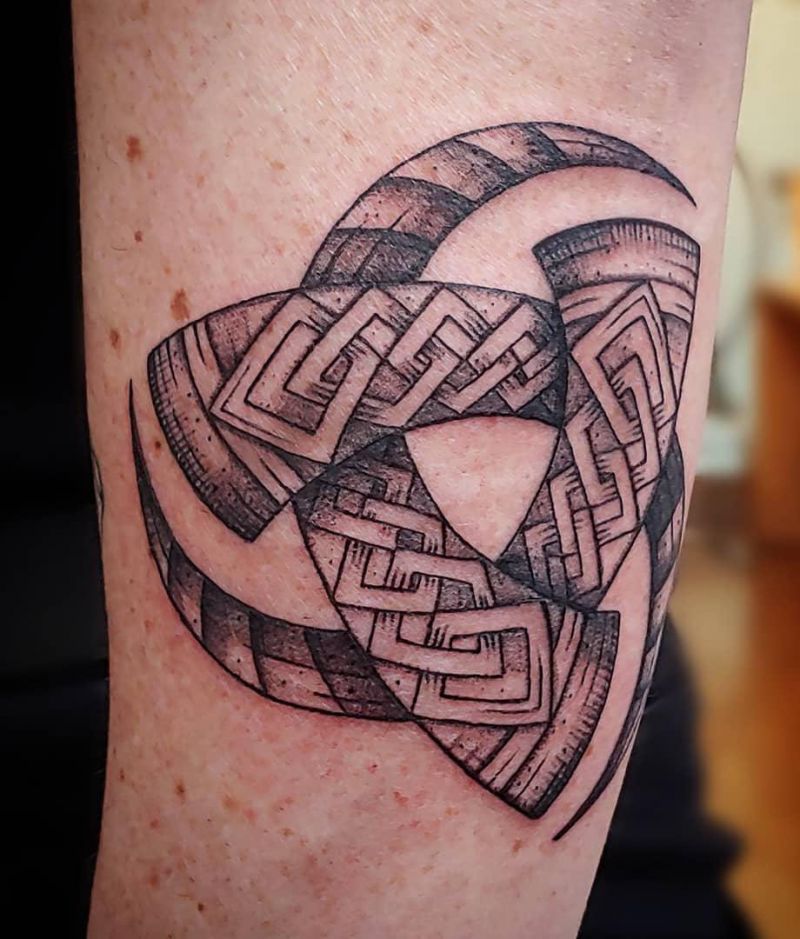 11 Awesome Triple Horn Tattoos for Your Next Ink