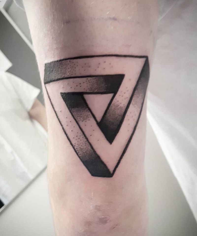 30 Amazing Penrose Tattoos for Your Inspiration