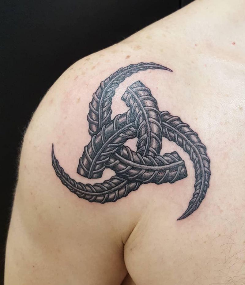 11 Awesome Triple Horn Tattoos for Your Next Ink