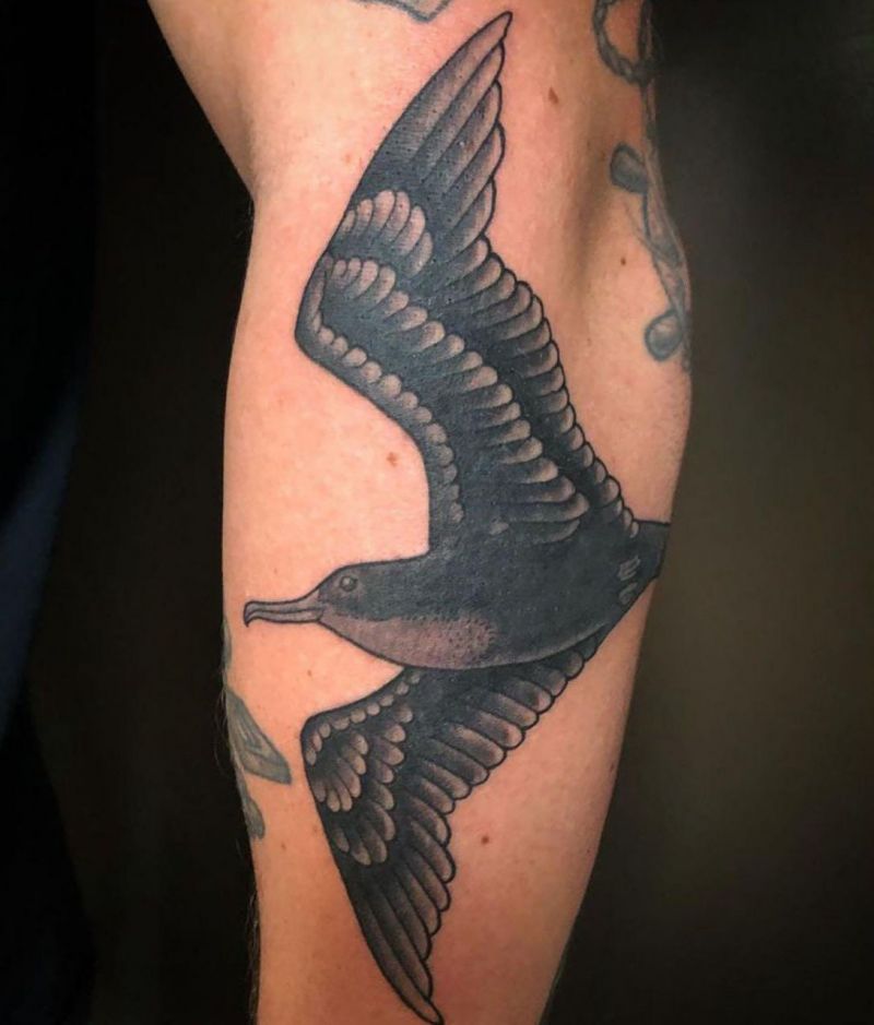 15 Pretty Frigate Bird Tattoos to Inspire You