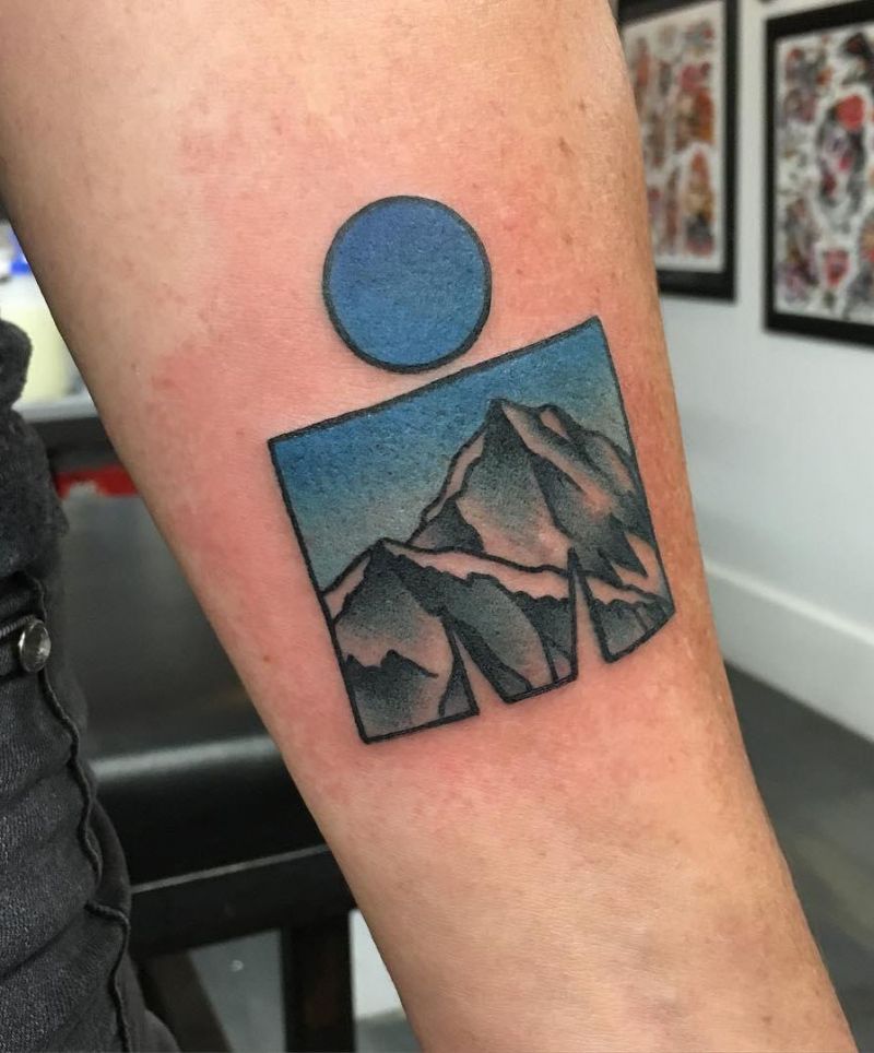 30 Awesome Mount Everest Tattoos For Your Next Ink