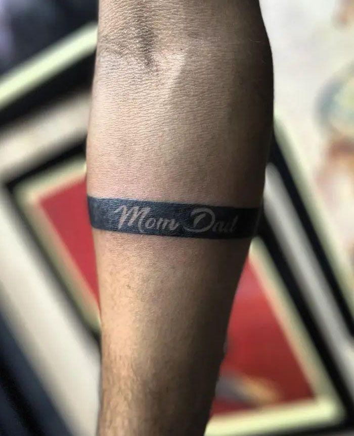 30 Great Mom Dad Tattoos For Your Inspiration